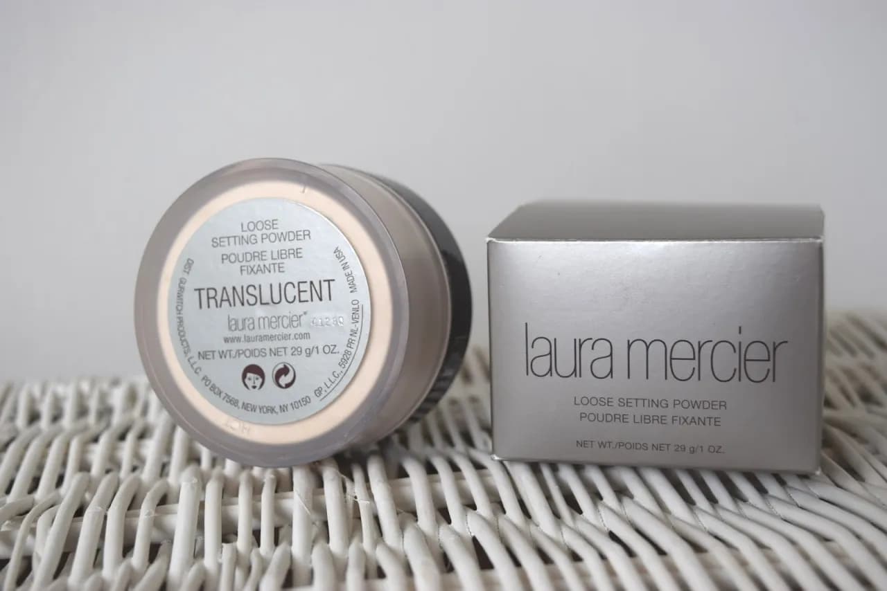 Laura Mercier puder rozświetlający: idealny wybór dla Twojej skóry