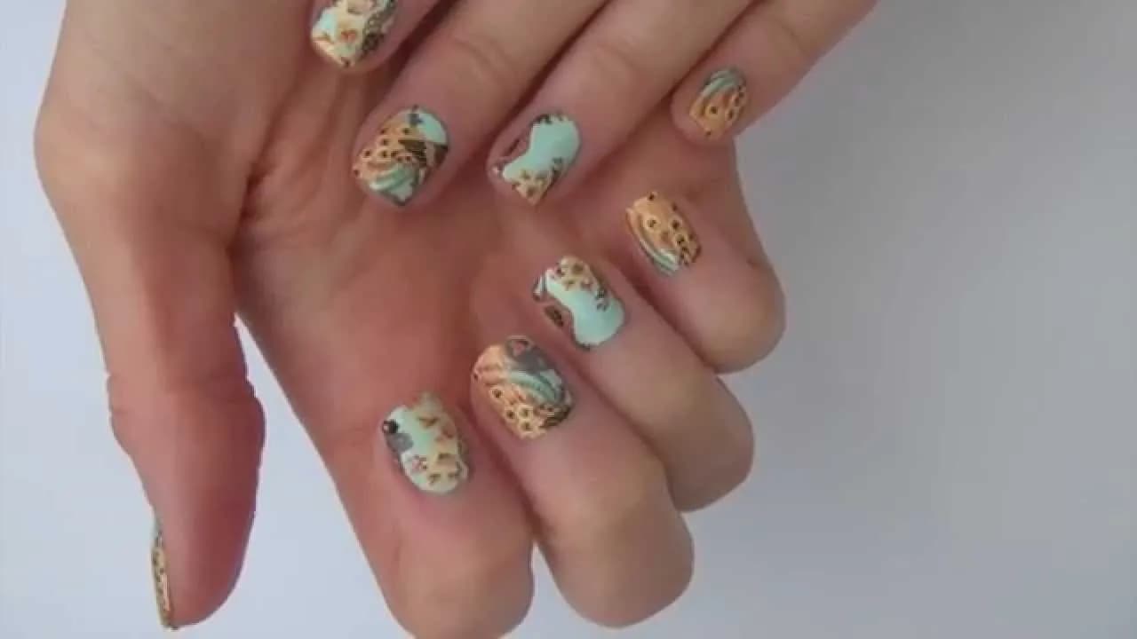 Jak naklejać naklejki foliowe na paznokcie, by uniknąć błędów