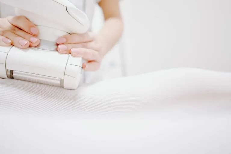 Co lepsze: endermologia czy kriolipoliza - porównanie skuteczności i efektów