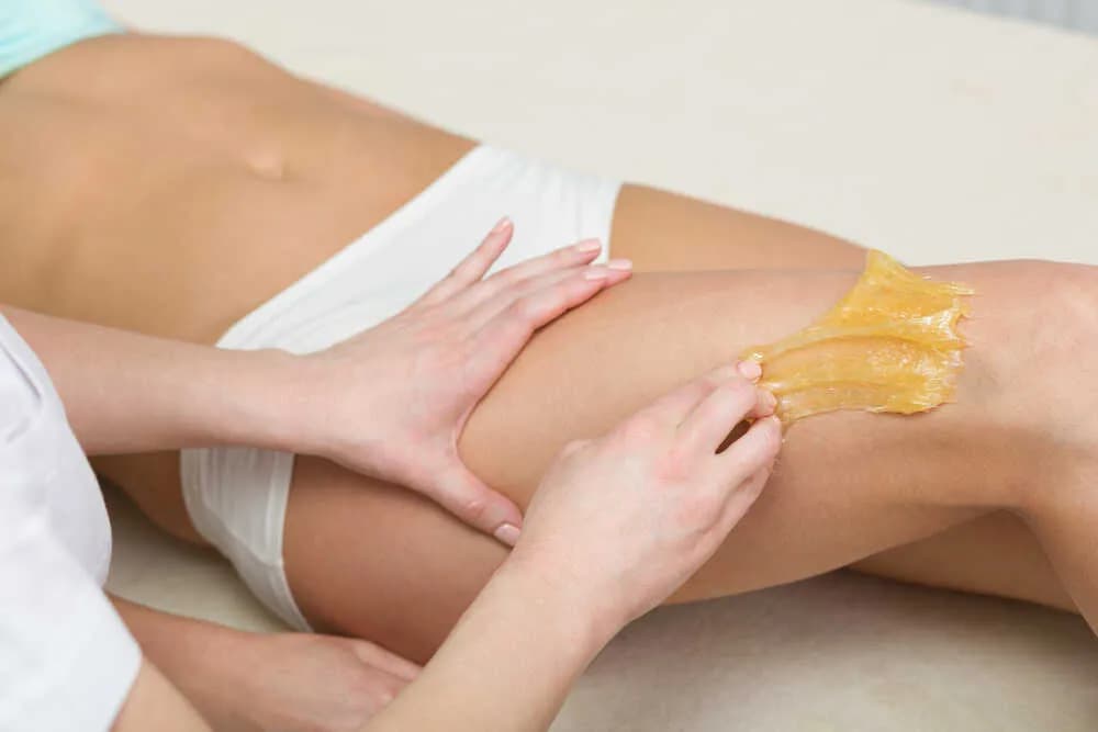 Depilacja pastą cukrową bikini czy boli? Oto, co musisz wiedzieć