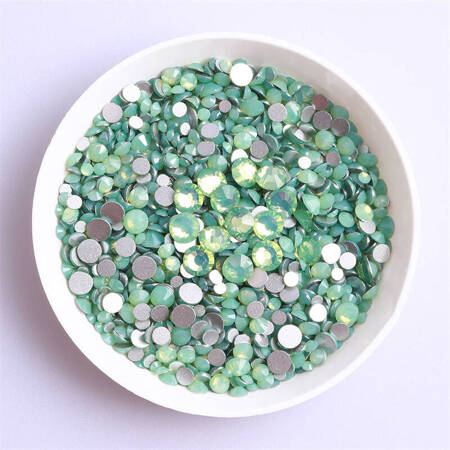 Cyrkonie do zdobienia paznokci OPAL Green zestaw mix rozmiarów 1,4-4,6mm 